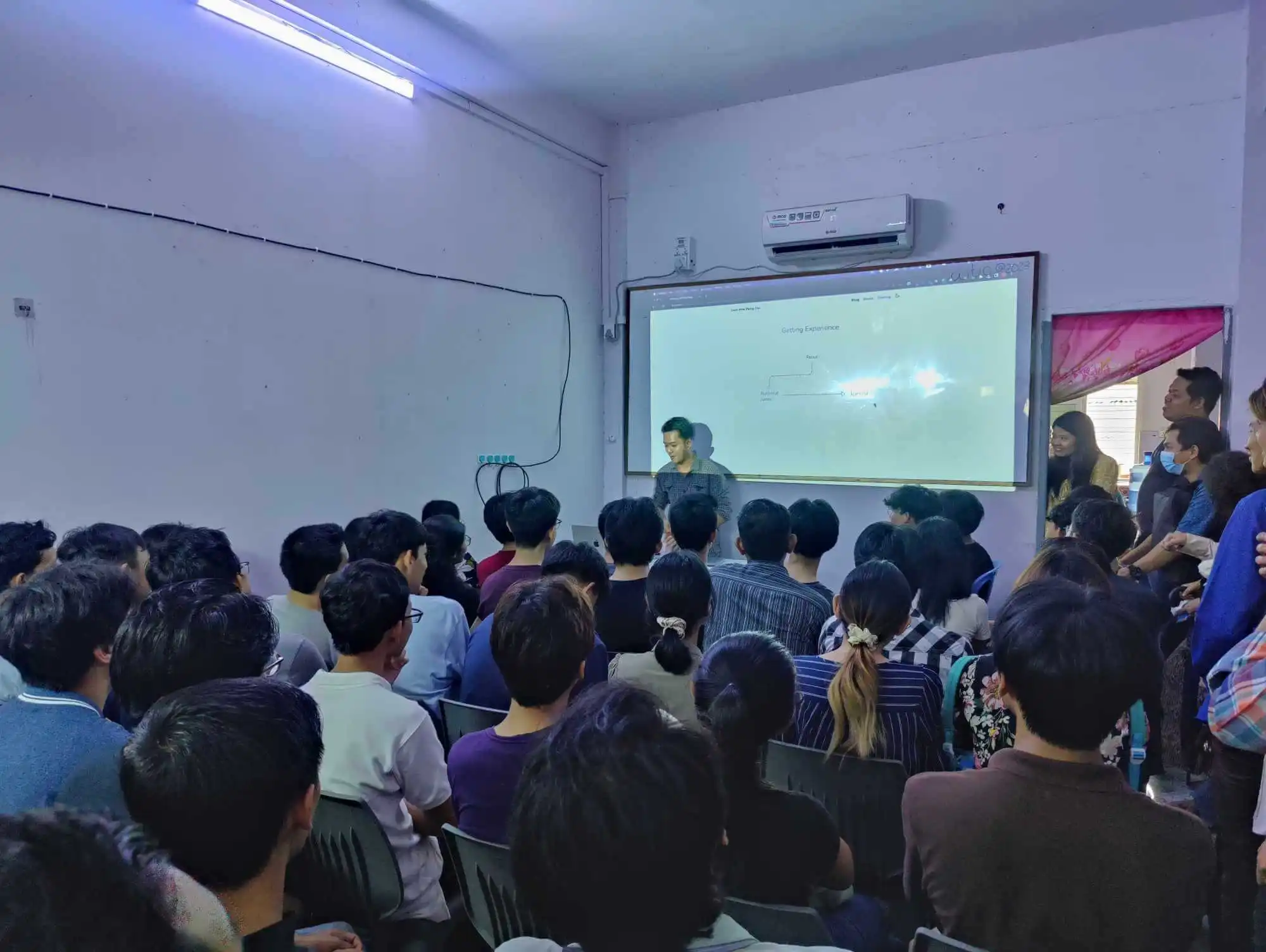 Exp Sharing Session for Junior Developer Picture